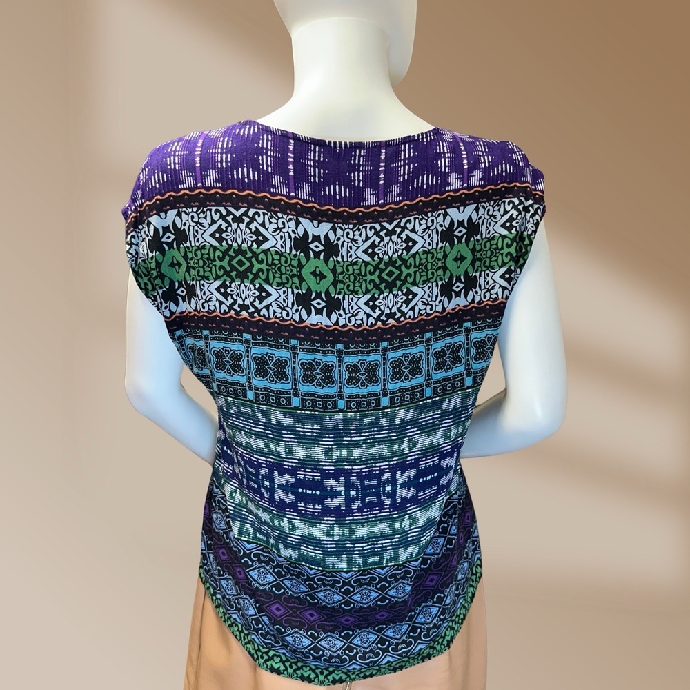 CAbi Ladies Multi-Color Top Stylish Unique Print Size Small - Picture 3 of 3